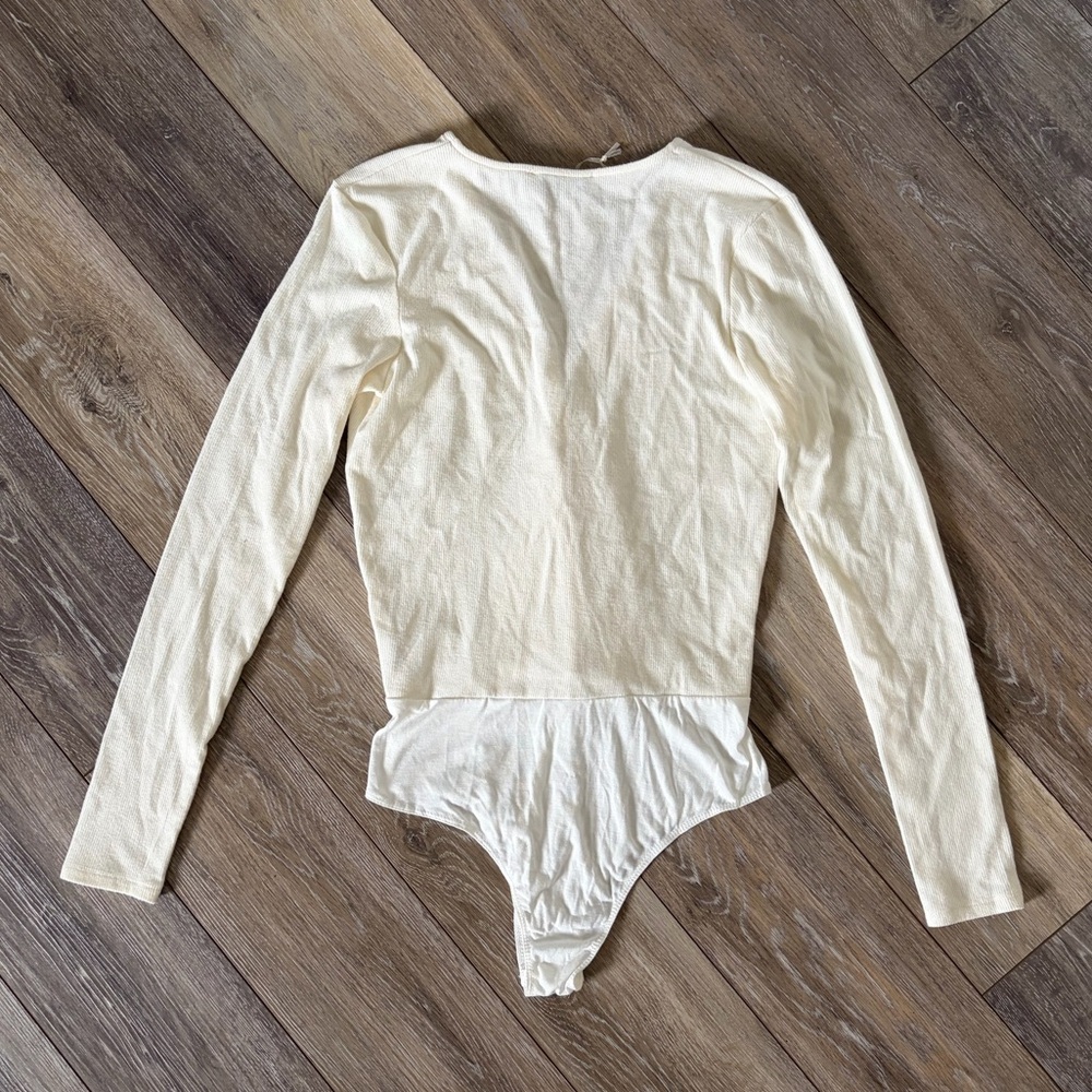 She + Sky Ivory Long-Sleeve Bodysuit - Picture 7 of 7